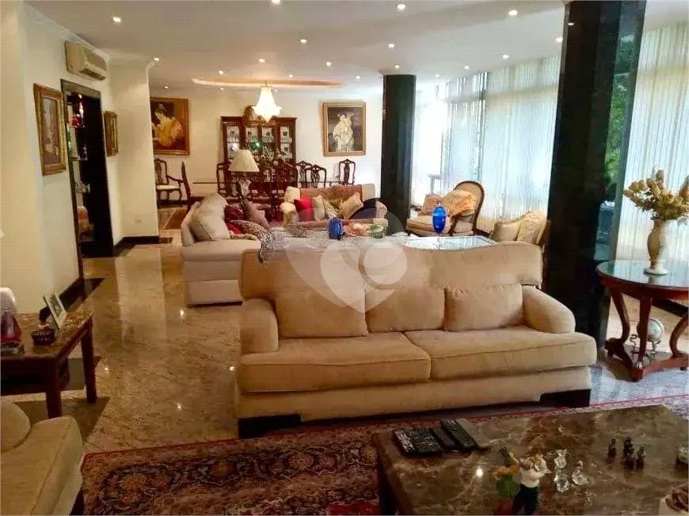 Apartamento à venda com 4 quartos, sendo 1 suíte,  em Copacabana, Rio de Janeiro, RJ