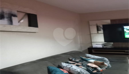 Sobrado à venda com 4 quartos no Brasilândia, São Paulo, SP
