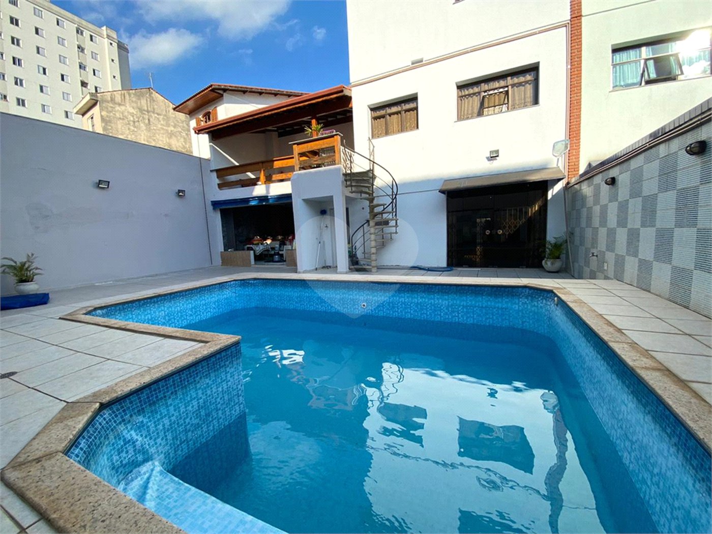 Casa à venda com 4 suítes em Tremembé, São Paulo, SP