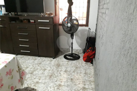 Casa à venda com 2 quartos, sendo 1 suíte, em Vila Gustavo, São Paulo, SP