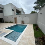 Casa à venda com 5 quartos, sendo 4 suítes, no condomínio Grand Park, Rio de Janeiro - RJ