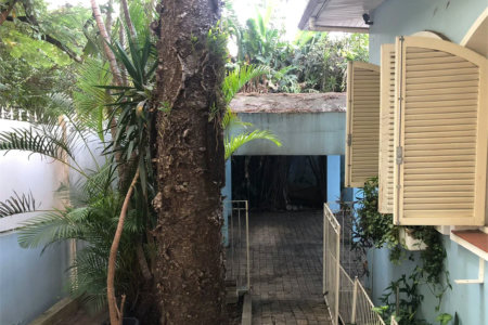 Casa Térrea à venda com 4 quartos, sendo 2 suítes,  em Jardim das Bandeiras, São Paulo, SP
