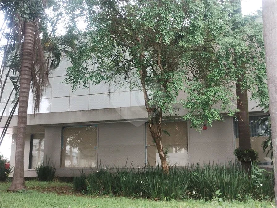 PRÉDIO MONOUSUÁRIO - LOJA CORPORATIVA DE ALTO PADRÃO - BORBA GATO