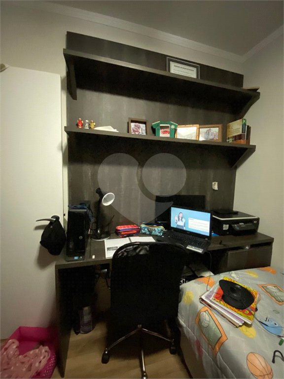 Casa à venda com 3 quartos, sendo 1 suíte, no condomínio Vida Verde 1, Suzano - SP