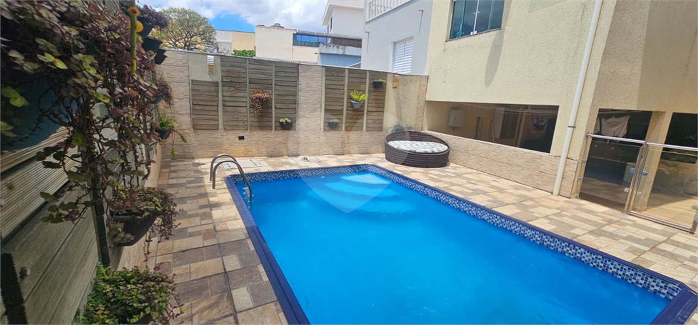 Sobrado à venda ou para alugar com 3 quartos, sendo 1 suíte,  em Vila Formosa, São Paulo, SP