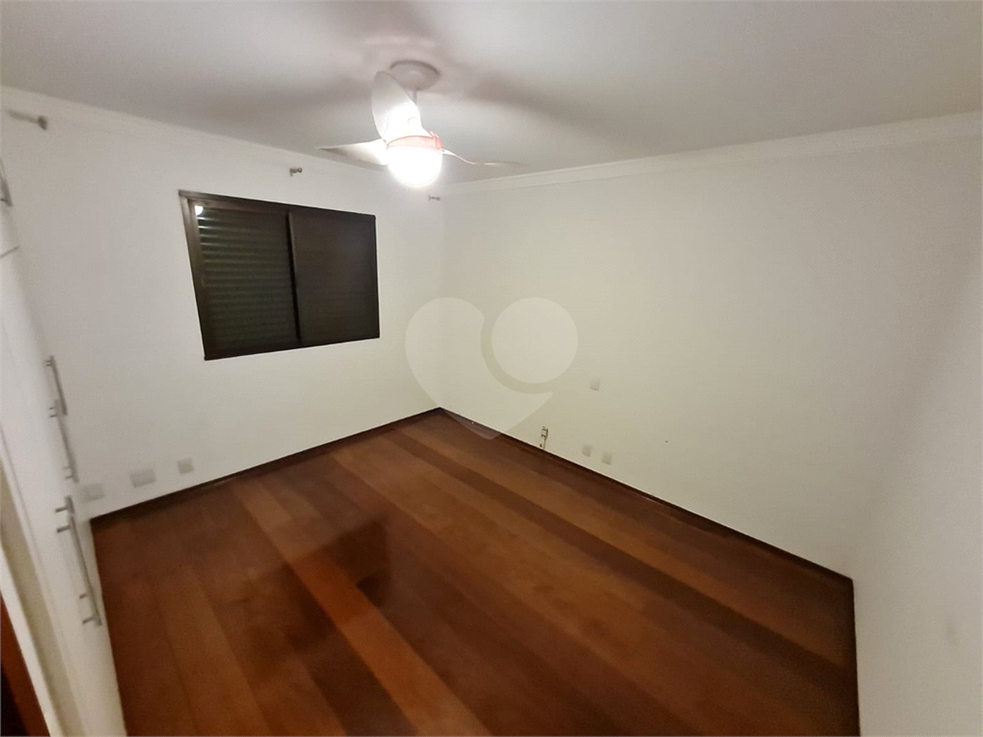 Apartamento à venda com 3 quartos, sendo 1 suíte,  em Vila Angeli, Valinhos, SP