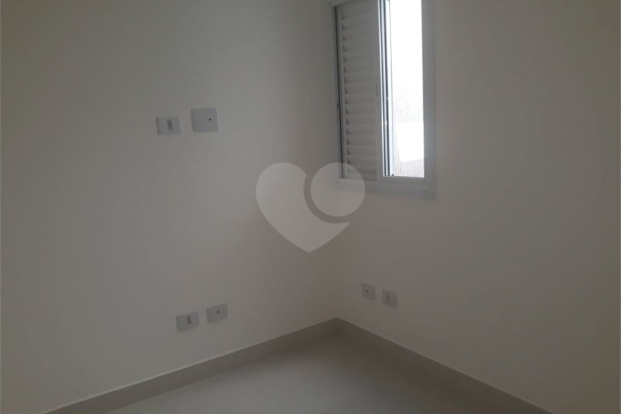Casa à venda ou para alugar com 3 quartos, sendo 1 suíte, no condomínio martinha, São Paulo - SP