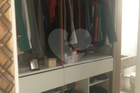 Sobrado à venda com 3 quartos, sendo 1 suíte,  em Jardim Universo, Mogi das Cruzes, SP