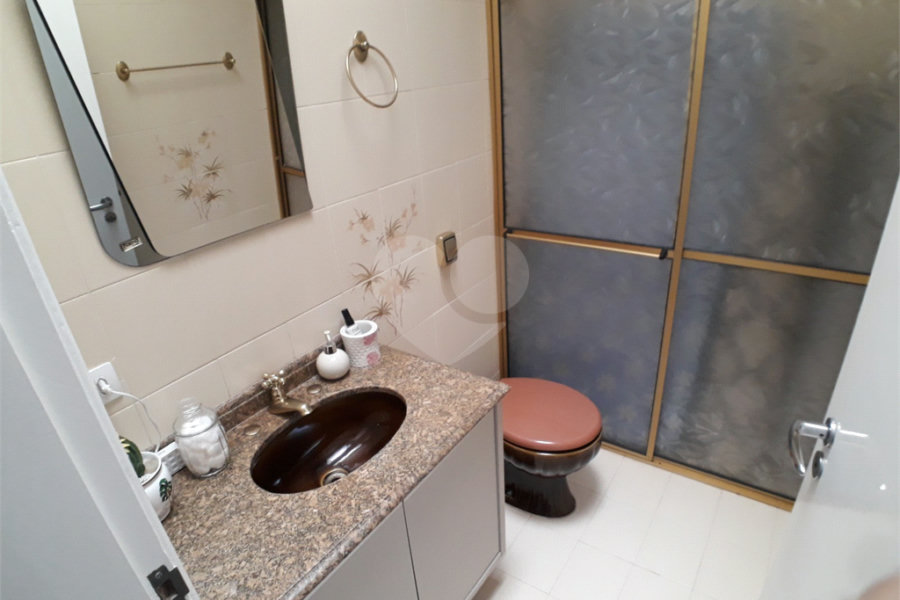Sobrado à venda com 3 suítes em Horto Florestal, São Paulo, SP