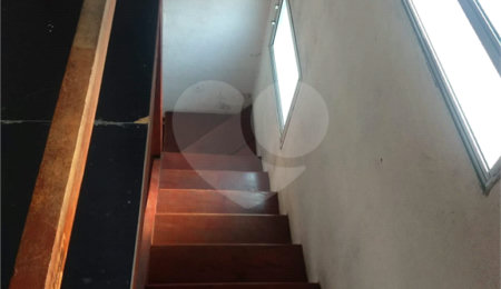 Sobrado à venda com 3 quartos em Serra da Cantareira, Mairiporã, SP