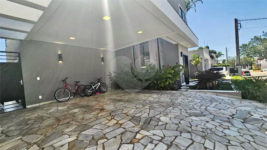 Casa à venda com 3 suítes em Vila Popular, Itapetininga, SP
