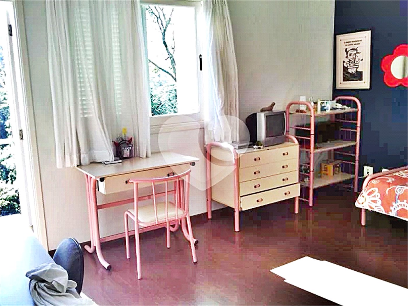 Sobrado à venda com 4 quartos, sendo 3 suítes, em Tremembé, São Paulo, SP