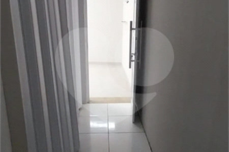 Sobrado à venda com 3 quartos, sendo 1 suíte,  em Jardim Regis, São Paulo, SP