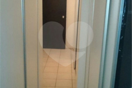 Sobrado à venda com 5 quartos, sendo 2 suítes, em Brooklin Paulista, São Paulo, SP