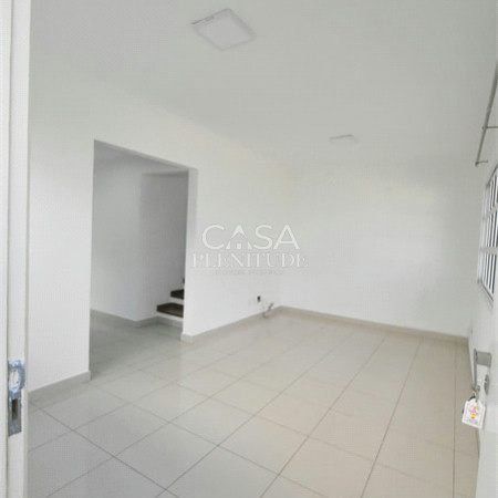Sobrado à venda com 3 quartos, sendo 1 suíte, em Jardim Pagliato, Sorocaba, SP