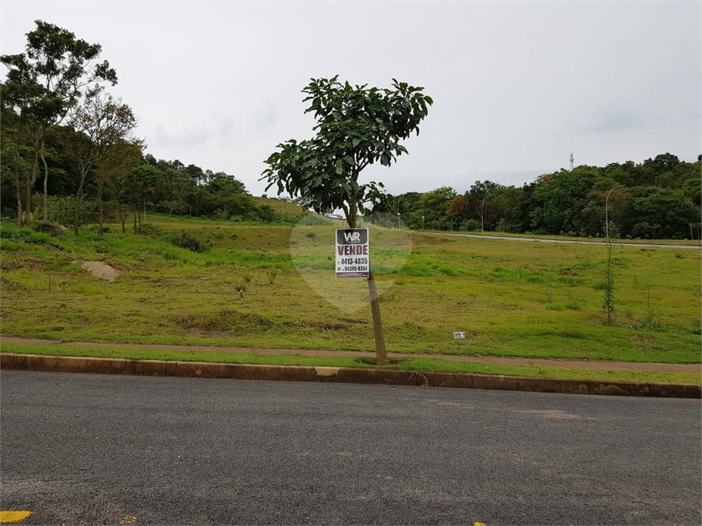 Terreno à venda em San Fernando Valley, Atibaia, SP