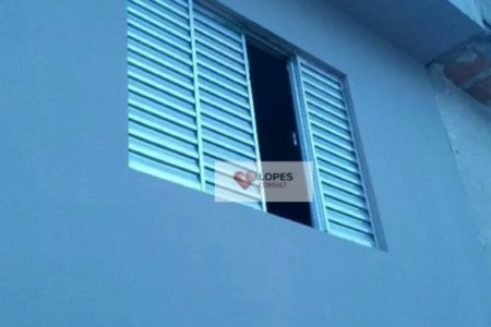 Sobrado à venda com 3 quartos, sendo 1 suíte,  em Jardim das Palmas, São Paulo, SP