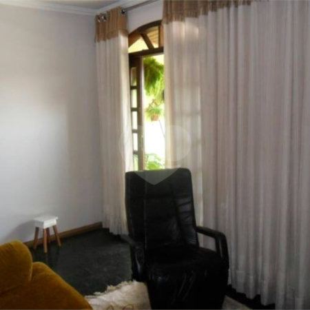 Casa à venda com 3 quartos, sendo 1 suíte, em Jardim Santa Helena, Poá, SP