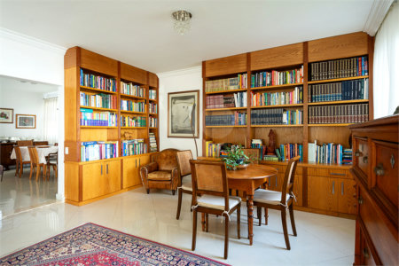 Apartamento à venda com 4 suítes em Jardim Marajoara, São Paulo, SP
