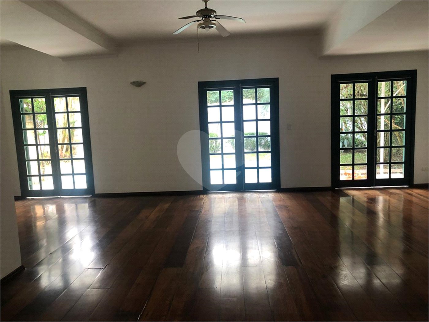 Sobrado à venda com 3 quartos, sendo 1 suíte,  em Panamby, São Paulo, SP