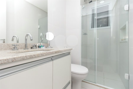 Apartamento à venda com 3 quartos, sendo 1 suíte, em Chácara Santo Antônio, São Paulo, SP