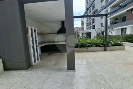 Apartamento à venda com 3 suítes em Vila Pirajussara, São Paulo, SP