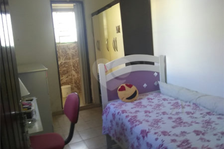 Sobrado à venda com 4 quartos, sendo 1 suíte, em Vila Medeiros, São Paulo, SP