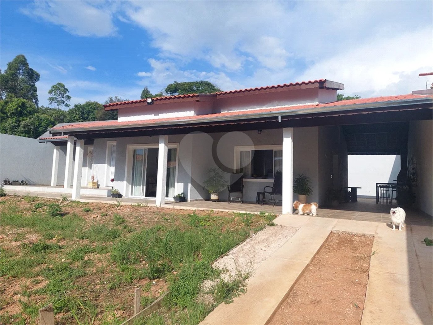 Casa à venda com 4 quartos, sendo 1 suíte, em Minas de Inhandjara, Itupeva, SP