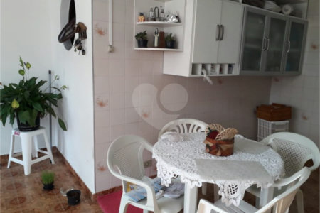 Casa à venda com 4 quartos, sendo 1 suíte,  em Água Fria, São Paulo, SP