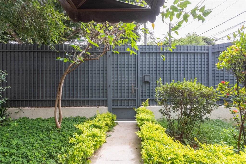 Casa à venda com 3 quartos, sendo 1 suíte, em Brooklin Paulista, São Paulo, SP