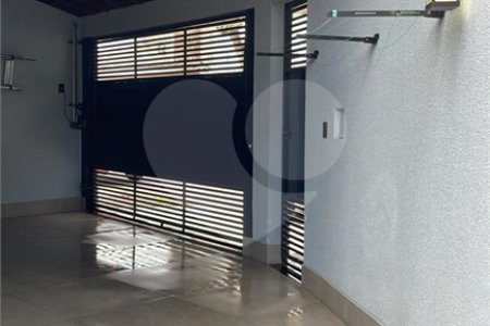 Casa à venda com 3 quartos, sendo 1 suíte, no condomínio Real Park Tietê, Mogi das Cruzes - SP