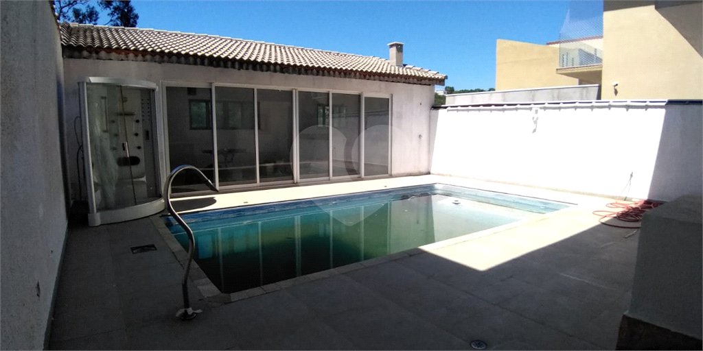 Casa à venda com 4 quartos, sendo 2 suítes, em Barreiro, Mairiporã, SP