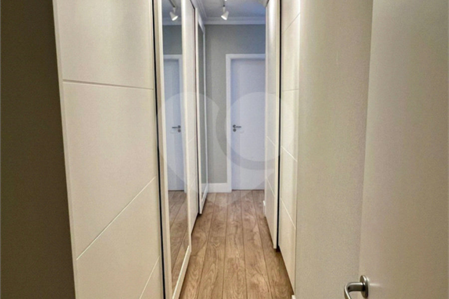 Apartamento à venda com 3 quartos, sendo 2 suítes, em Morumbi, São Paulo, SP