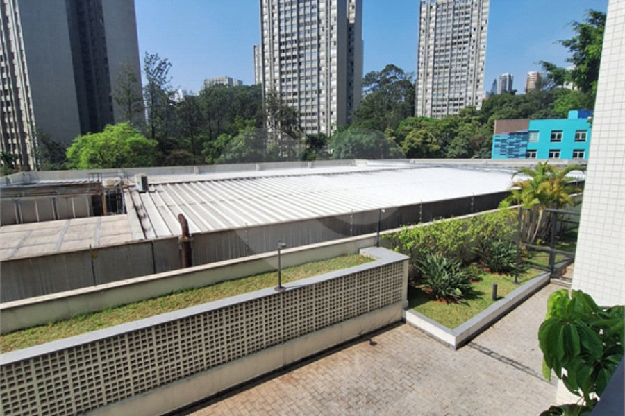 Apartamento à venda com 2 quartos, sendo 1 suíte, em Morumbi, São Paulo, SP