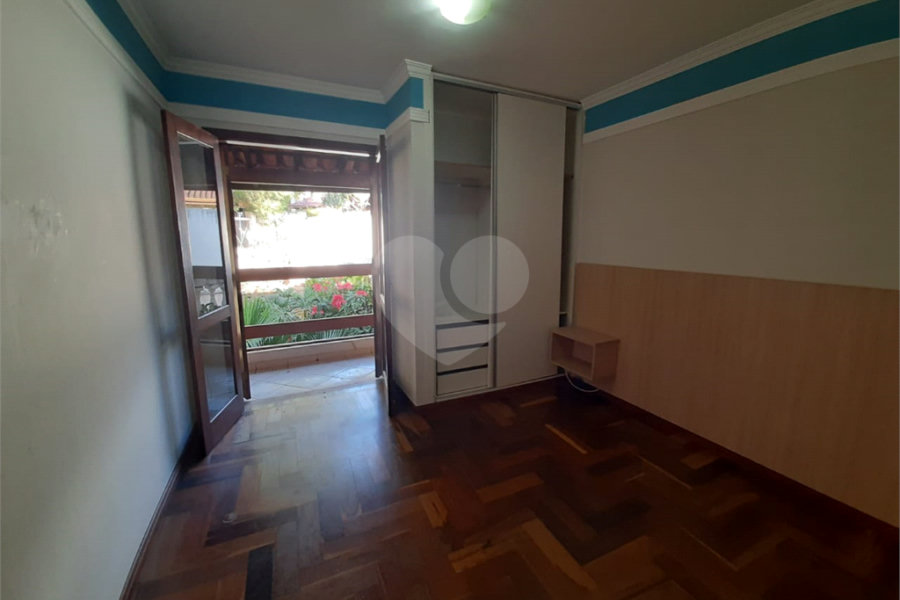 Casa à venda com 5 quartos, sendo 1 suíte, no condomínio Alpes de Mairiporã, Mairiporã - SP