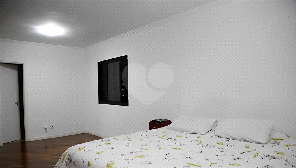 Apartamento à venda com 4 quartos, sendo 3 suítes,  em Real Parque, São Paulo, SP
