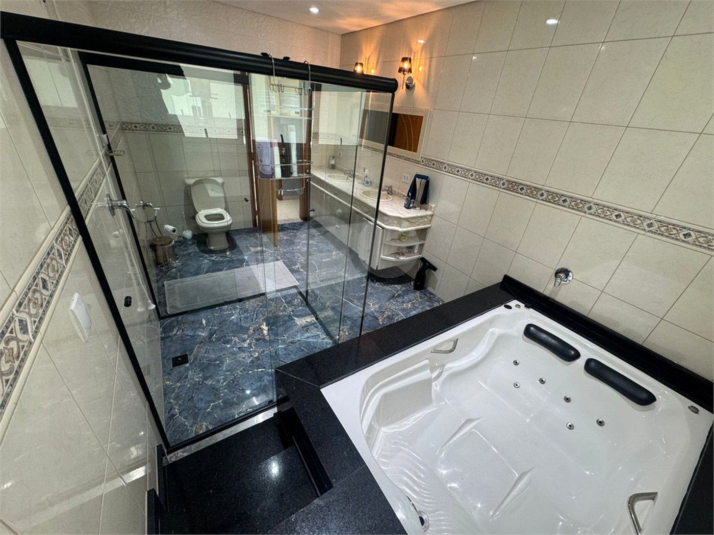 Casa à venda com 4 suítes no condomínio Aruã Ecopark Lagos, Mogi das Cruzes - SP