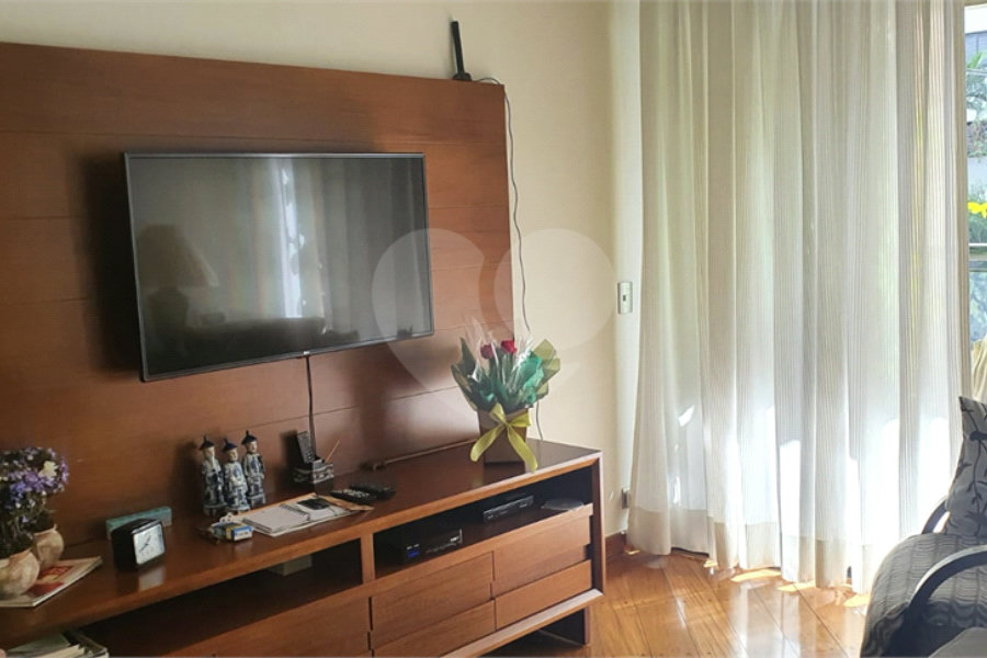 Apartamento à venda com 4 quartos, sendo 3 suítes,  em Perdizes, São Paulo, SP
