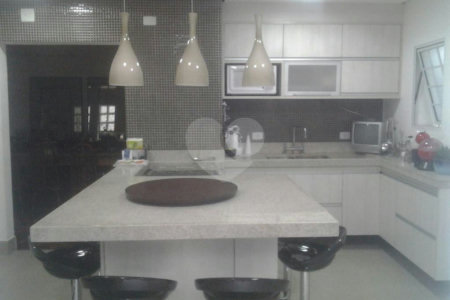 Casa de Vila à venda com 4 quartos, sendo 2 suítes,  em Planalto Paulista, São Paulo, SP