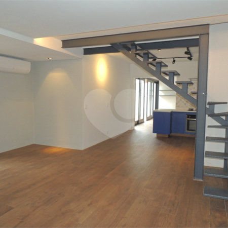 Casa de Vila à venda com 4 quartos, sendo 3 suítes, em Chácara Santo Antônio, São Paulo, SP