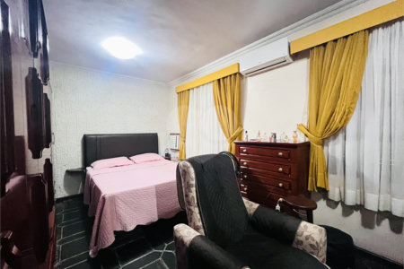 Casa à venda com 4 quartos, sendo 1 suíte, em Campo Grande, Rio de Janeiro, RJ