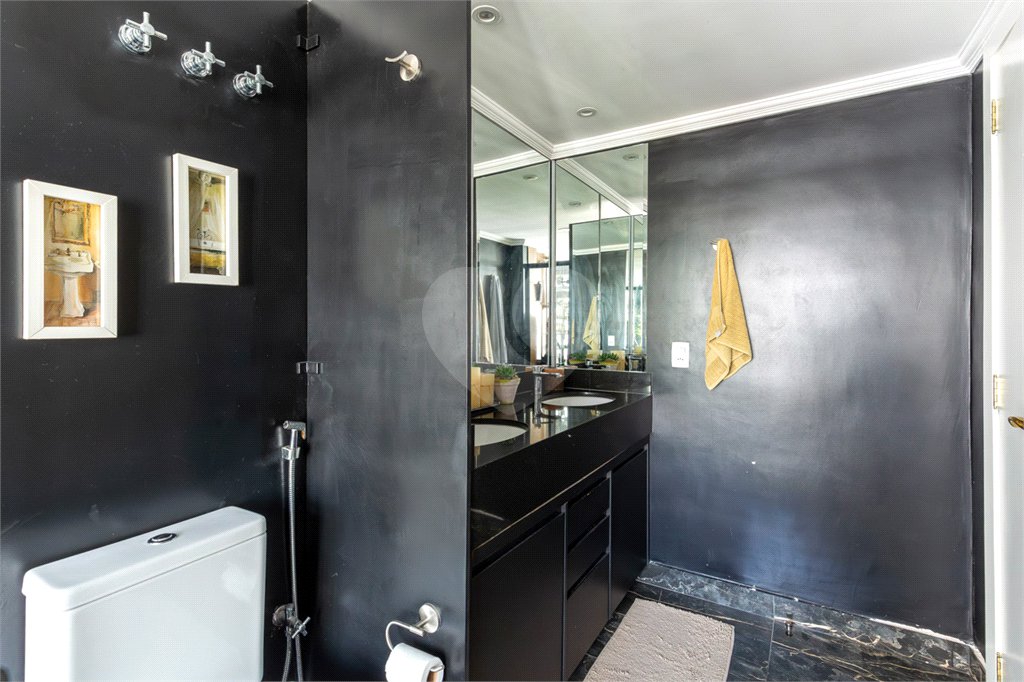 Apartamento à venda com 3 quartos, sendo 1 suíte, em Jardim Paulista, São Paulo, SP