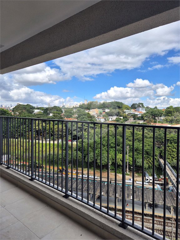 Apartamento à venda com 3 quartos, sendo 1 suíte, em Vila Anastácio, São Paulo, SP