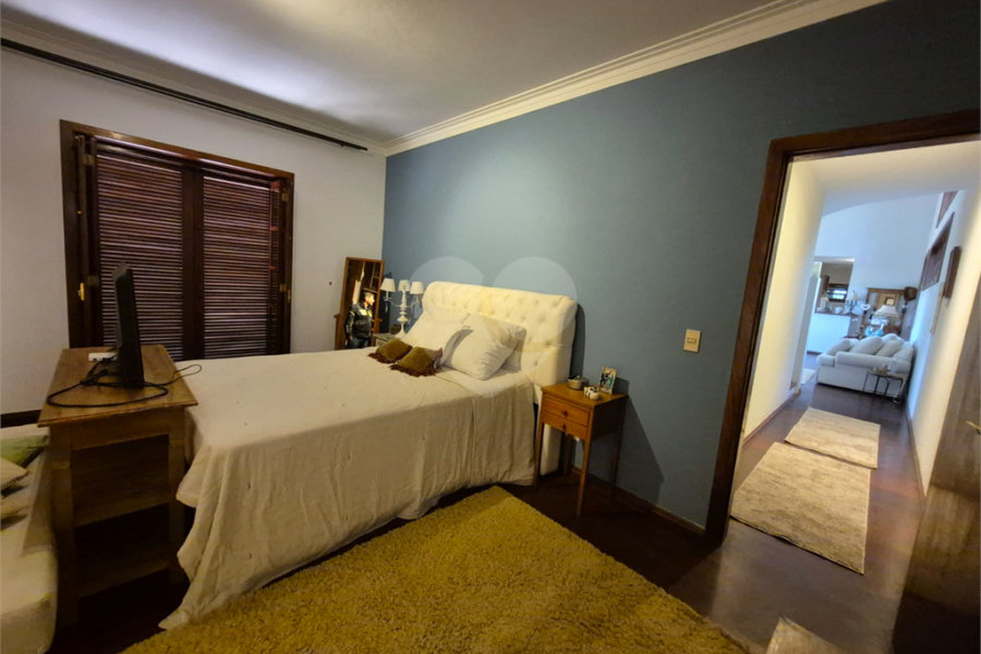Casa à venda com 3 quartos, sendo 1 suíte, no condomínio Parque Petrópolis 4 Secção, Mairiporã - SP
