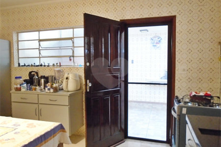 Casa à venda com 3 quartos, sendo 1 suíte, no condomínio Praça Doutor José Augusto César,8, São Paulo - SP