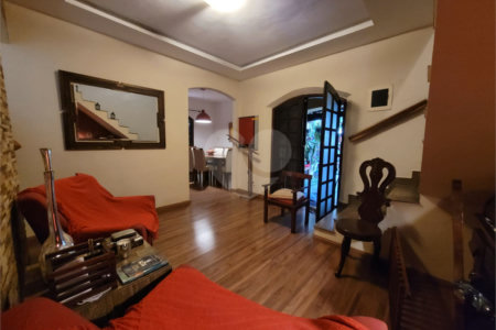 Casa à venda com 5 quartos, sendo 1 suíte, em Guaratiba, Rio de Janeiro, RJ