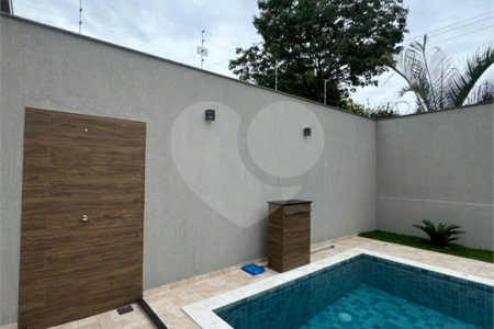 Casa à venda com 5 quartos, sendo 4 suítes, no condomínio Grand Park, Rio de Janeiro - RJ