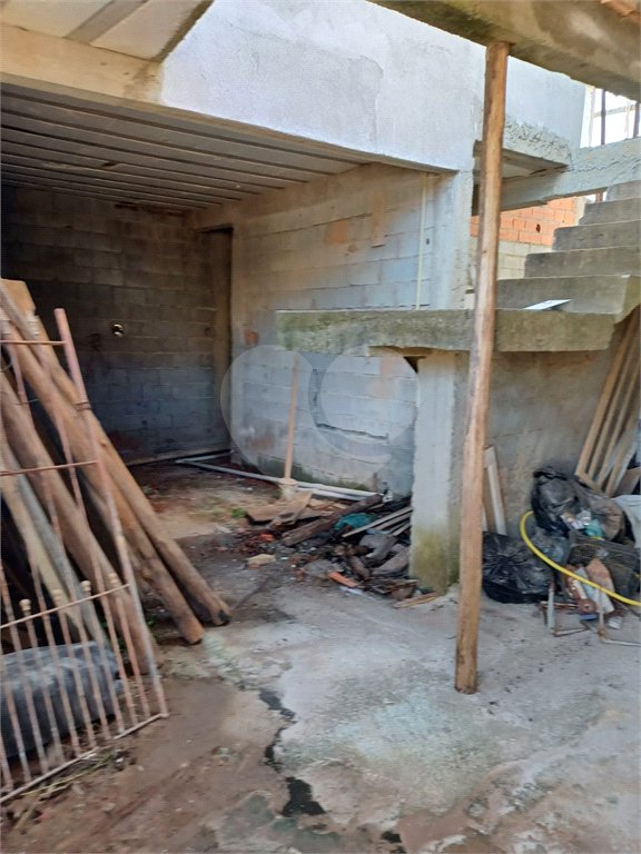Casa à venda com 2 suítes no condomínio Ricieri, Mogi das Cruzes - SP