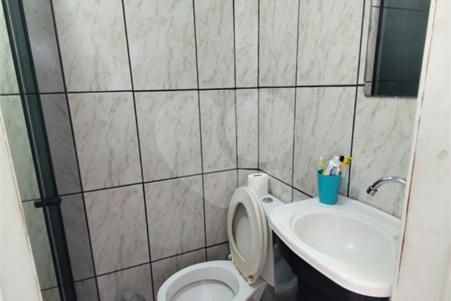 Casa à venda com 4 quartos, sendo 1 suíte, em Parque Novo Mundo, São Paulo, SP