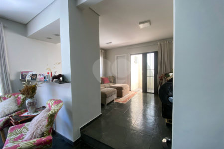 Casa Térrea à venda com 7 suítes em Alto da Lapa, São Paulo, SP